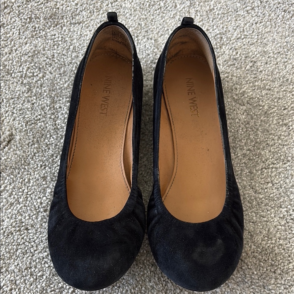 Nine West Black Flats Timeless Slip-On Design
